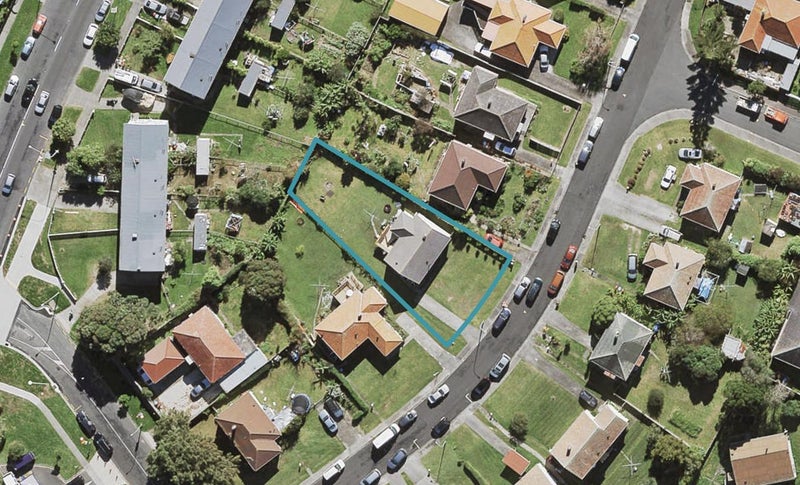 15 Elphinstone Avenue, Wesley, Auckland - Carousel 1