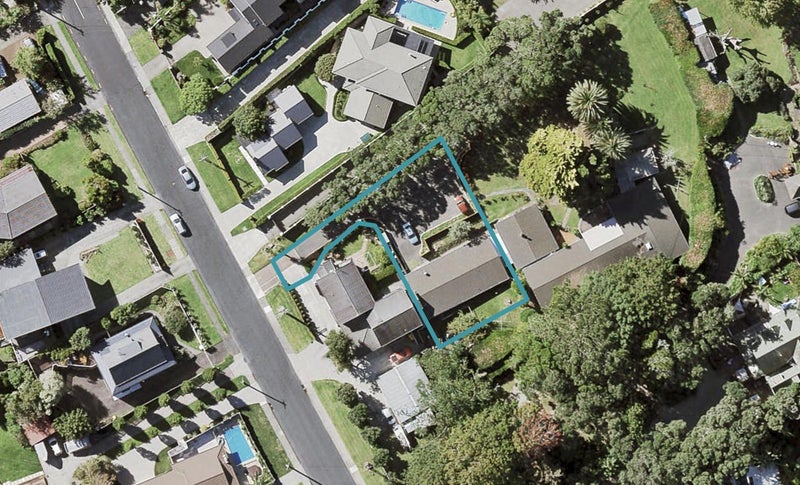 225A Bleakhouse Road, Mellons Bay, Auckland - Carousel 1