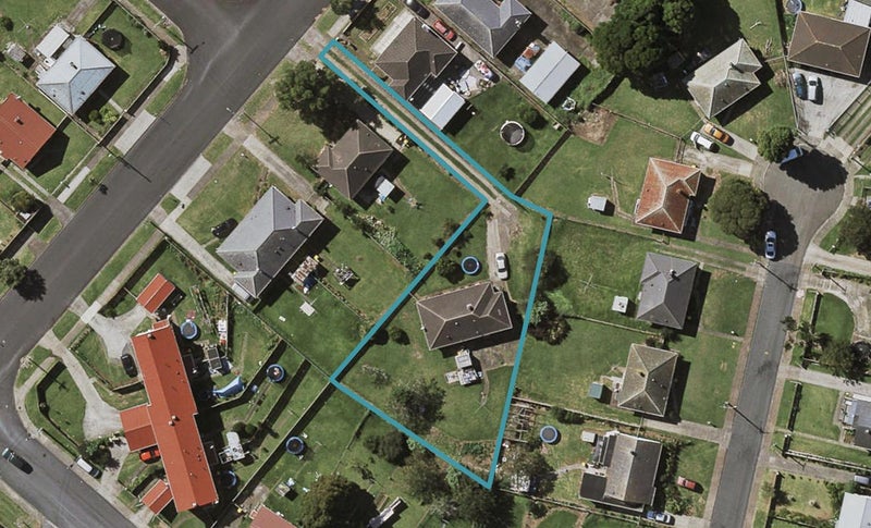 63 Gilbert Road, Otara, Auckland - Carousel 1