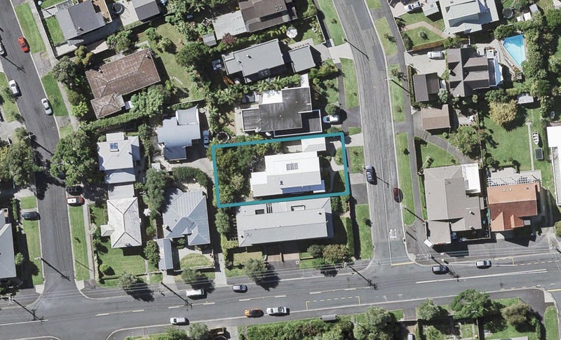 3 Merani Street, Narrow Neck, Auckland - Carousel 1