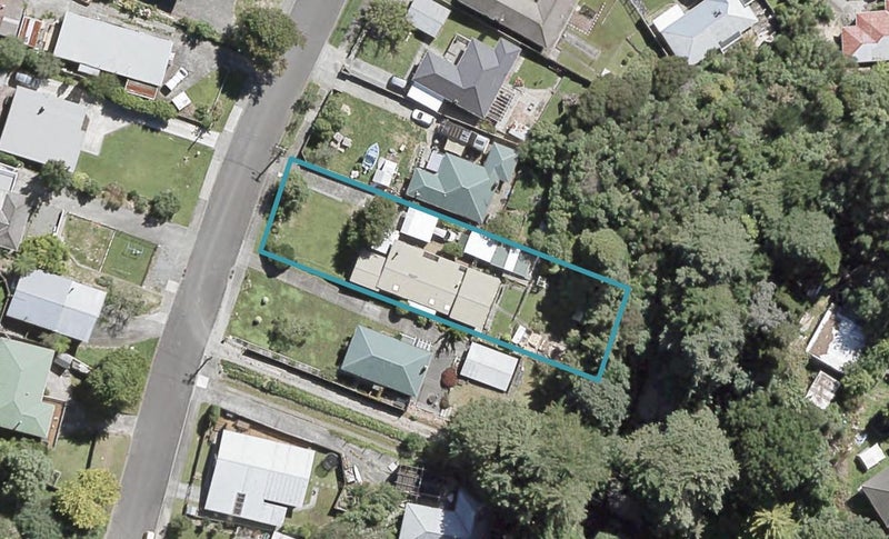 4 Kereru Grove, Stokes Valley, Lower Hutt - Carousel 1