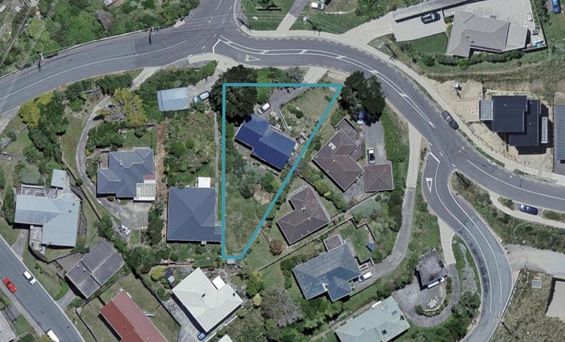 122 Glanmire Road, Newlands, Wellington - Carousel 1
