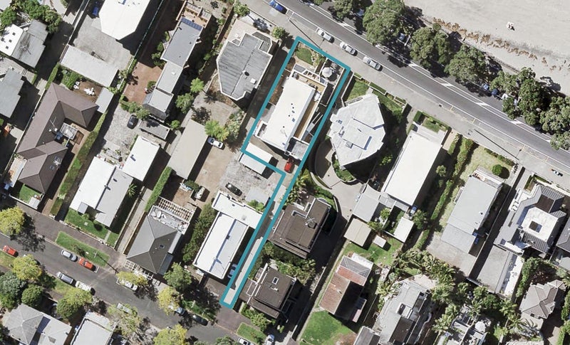 2/217 Tamaki Drive, Kohimarama, Auckland - Carousel 1