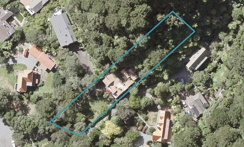 3 Francis Bell Grove, Lowry Bay, Lower Hutt - Carousel 1