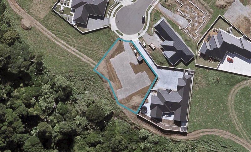 9 Megaw Close, Whalers Gate, New Plymouth - Carousel 1