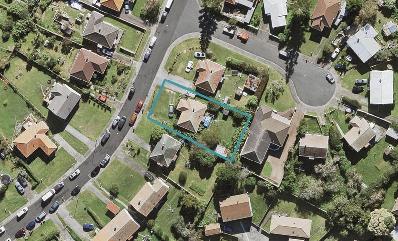 20 Elphinstone Avenue, Wesley, Auckland - Carousel 1