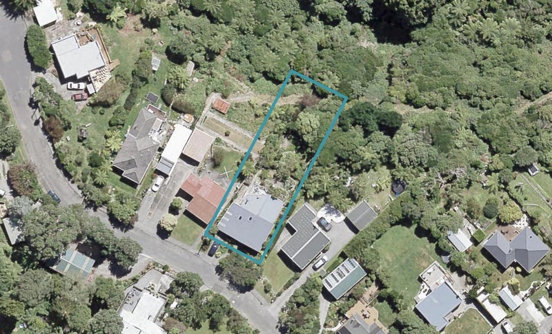 26 Foster Crescent, Belmont, Lower Hutt - Carousel 1