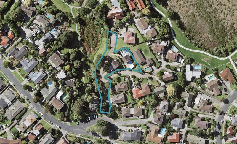 2/28 Rapallo Place, Farm Cove, Auckland - Carousel 1