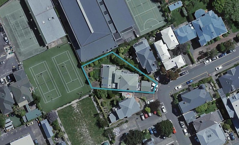 31 Hobson Crescent, Thorndon, Wellington - Carousel 1