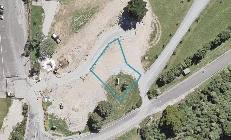 4 Halcyon Crescent, Te Marua, Upper Hutt - Carousel 1