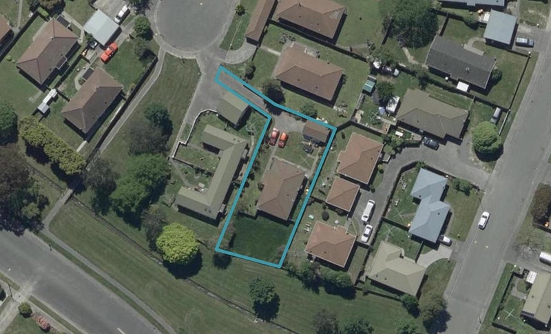 27 Laramie Place, Broomfield, Christchurch - Carousel 1