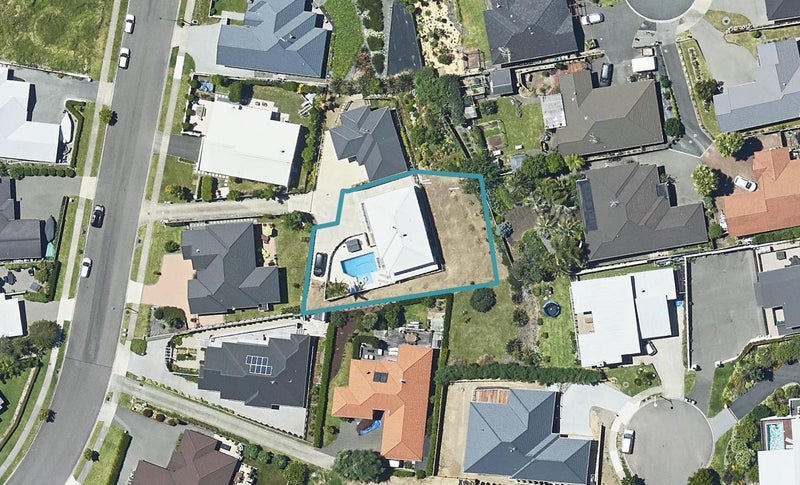 110 Castlewold Drive, Bethlehem, Tauranga - Carousel 1
