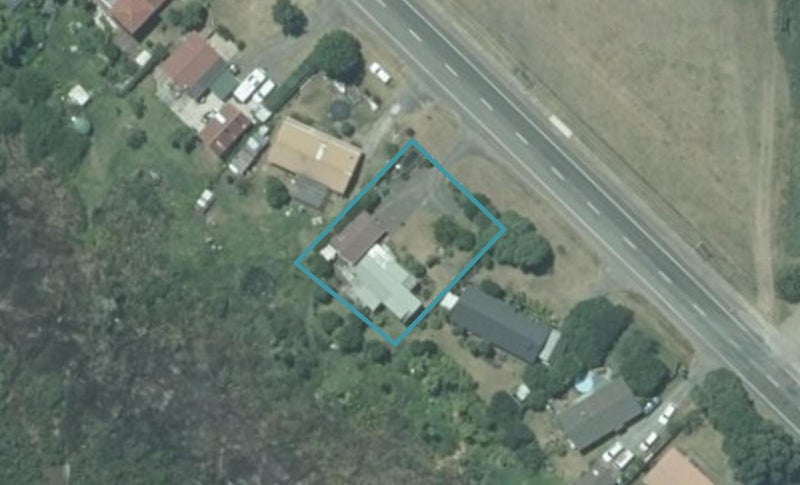 195 South Highway West, Whitianga - Carousel 1