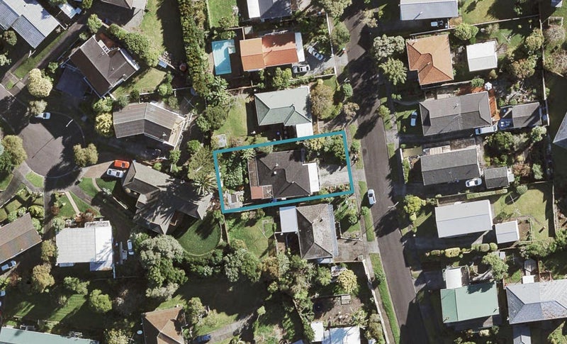 6 Pasteur Place, New Windsor, Auckland - Carousel 1