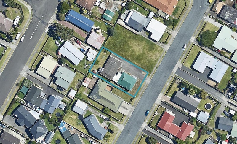 13A Gobray Crescent, Mount Maunganui, Mount Maunganui - Carousel 1