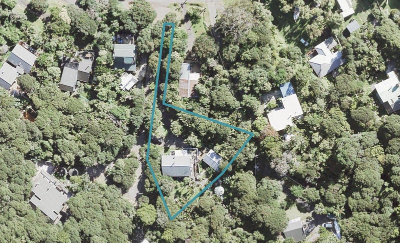 75 Glenesk Road, New Lynn - Carousel 1