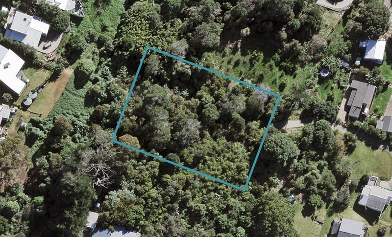 38 Lannan Road, Surfdale, Waiheke Island - Carousel 1