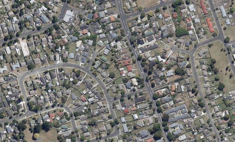 6/41 Yeats Crescent, Fairfield, Hamilton - Carousel 1