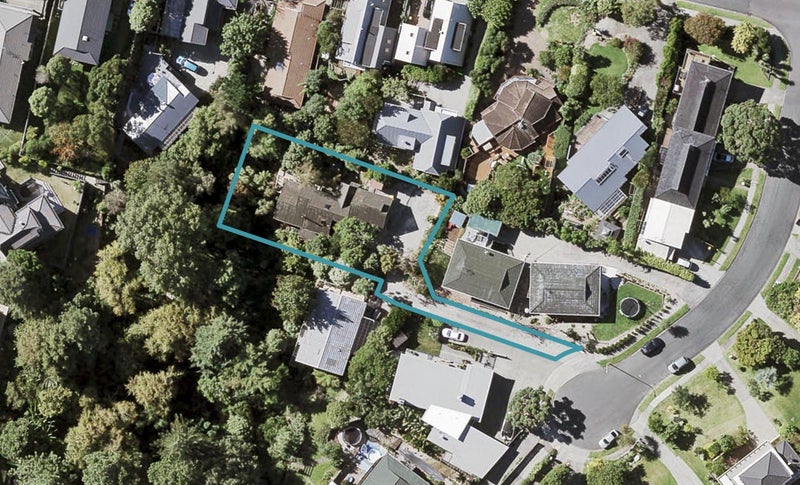 5 Nickleby Place, Mellons Bay, Auckland - Carousel 1