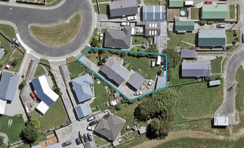 9 Moray Crescent, Grasmere, Invercargill - Carousel 1