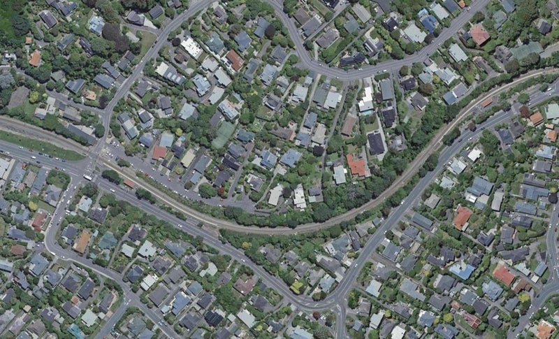 95 Simla Crescent, Khandallah, Wellington - Carousel 1