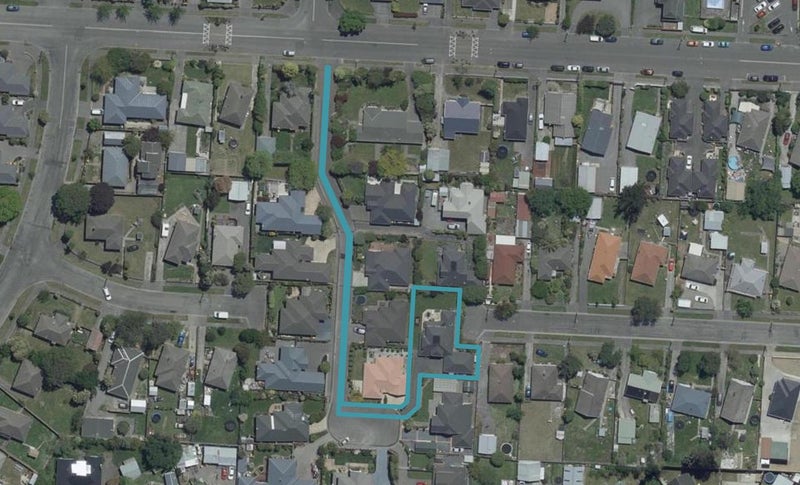 15 Scarlet Lane, Redwood, Christchurch - Carousel 1