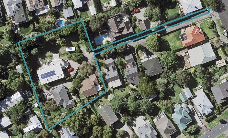 2/0 Derby Street, Devonport, Auckland - Carousel 1