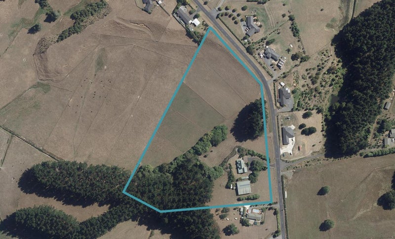 57 Cemetery Road, Whatawhata - Carousel 1