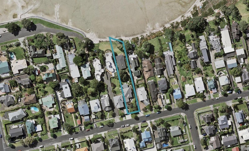1/37 Beresford Street, Bayswater, Auckland - Carousel 1