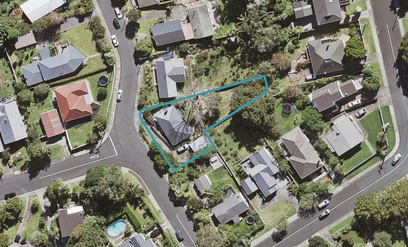 3 Catrina Avenue, Birkenhead, Auckland - Carousel 1