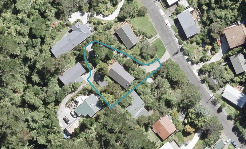 66A ELMSLIE RD, Pinehaven, Upper Hutt - Carousel 1