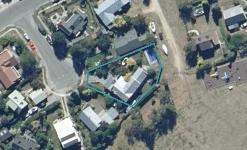 4 Sequoia Place, Kelvin Heights, Queenstown - Carousel 1