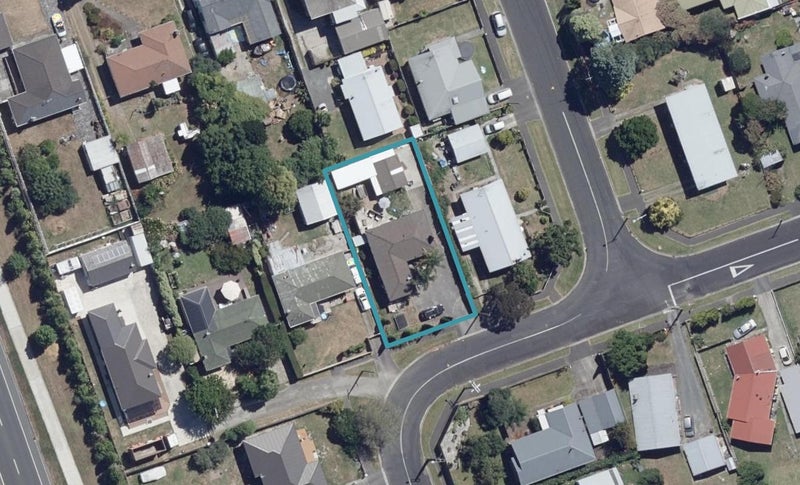 3 Hendon Road, Fairview Downs, Hamilton - Carousel 1