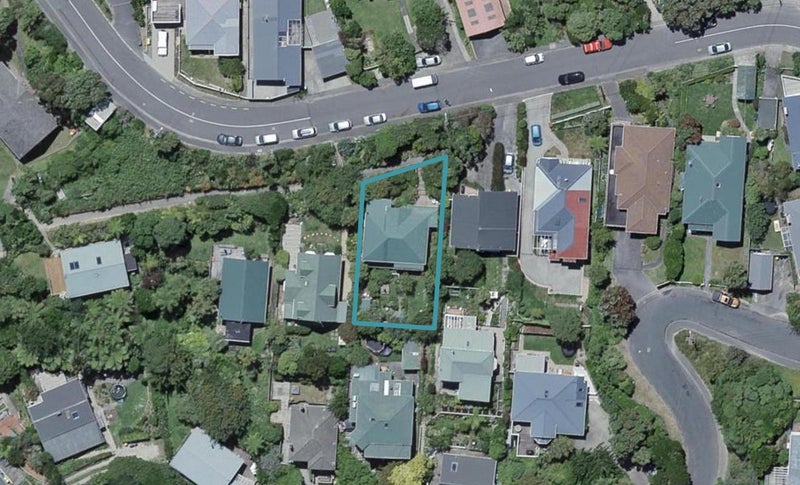 33 Kaihuia Street, Northland, Wellington - Carousel 1