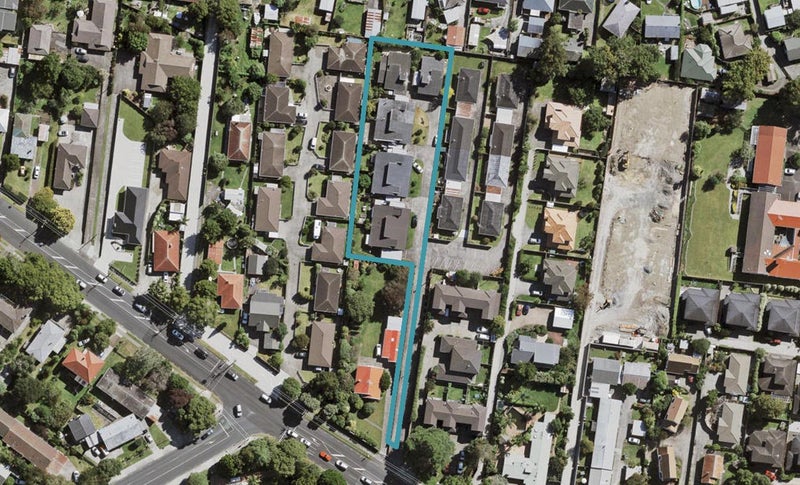 6/35 Swanson Road, Henderson, Auckland - Carousel 1