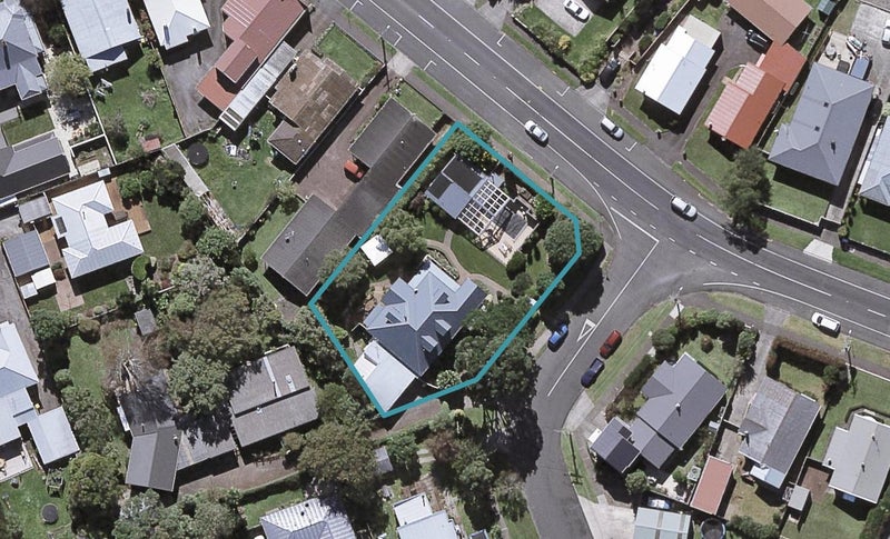 278 Carrington Street, Vogeltown, New Plymouth - Carousel 1