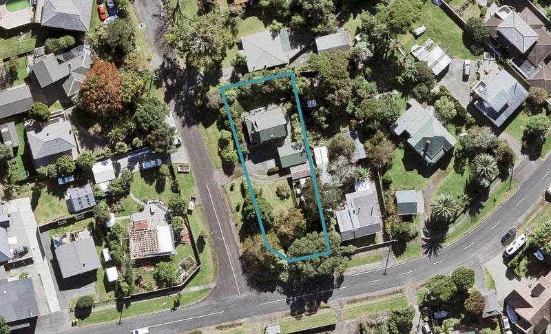 58 Ferry Parade, Herald Island, Auckland - Carousel 1