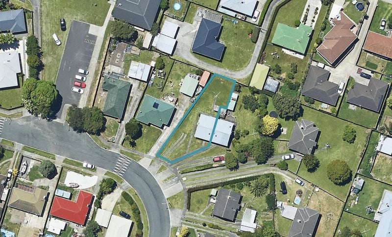 51 Henderson Crescent, Parkvale, Tauranga - Carousel 1
