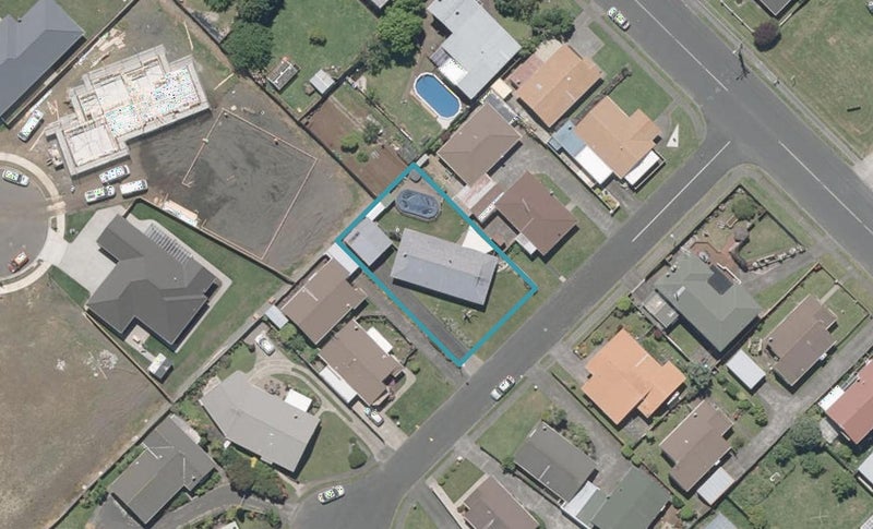 6 Avon Place, Springvale, Whanganui - Carousel 1