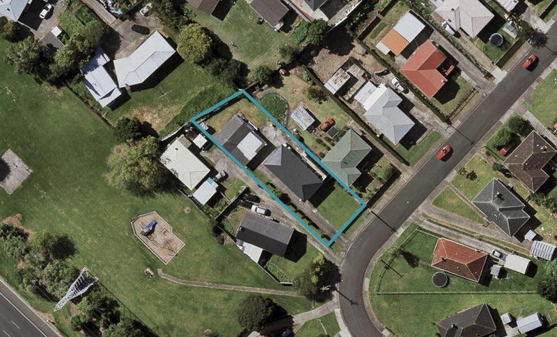 15 Cooper Crescent, Otara, Auckland - Carousel 1