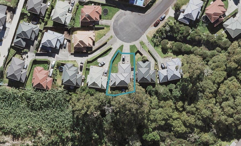 20 Elder Place, Massey, Auckland - Carousel 1