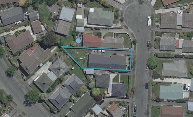 1/11 Omega Place, Casebrook, Christchurch - Carousel 1