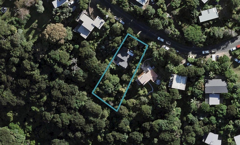 40 Coromandel Road, Oneroa, Waiheke Island - Carousel 1