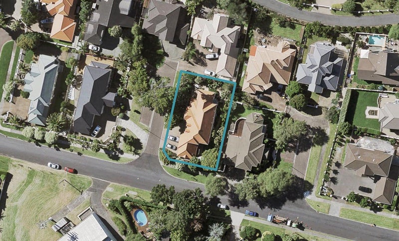 11 Grammar School Road, Pakuranga, Auckland - Carousel 1