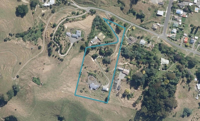 7 Marshall Road, Hunterville - Carousel 1