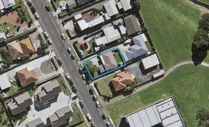 46 Plunket Avenue, Papatoetoe, Auckland - Carousel 1