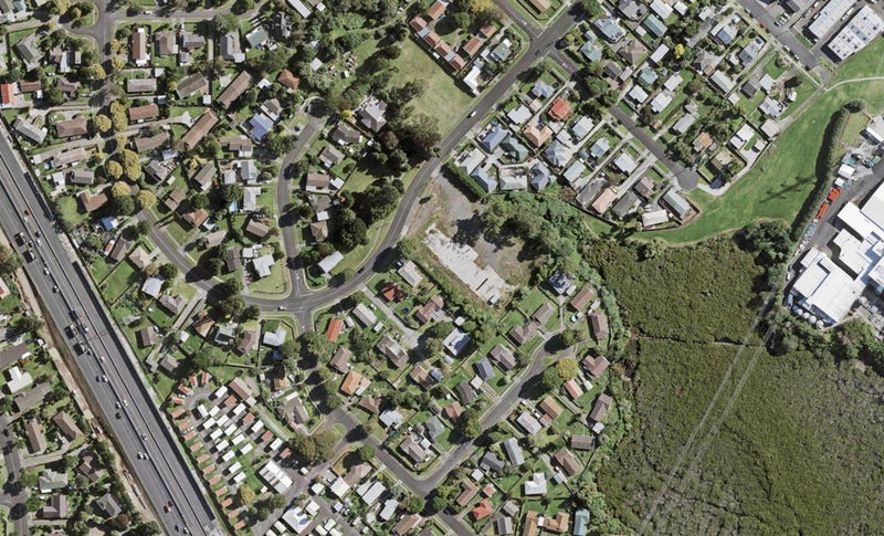 79D Kindergarten Drive, Conifer Grove, Takanini - Carousel 1