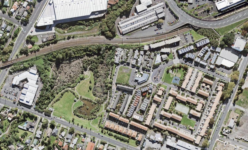 4 Melview Place, New Lynn, Auckland - Carousel 1