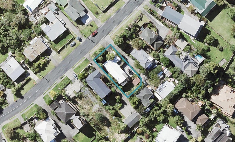 36 Arran Road, Browns Bay, Auckland - Carousel 1