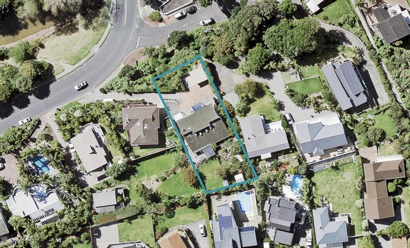 1/12 Browns Bay Road, Rothesay Bay, Auckland - Carousel 1